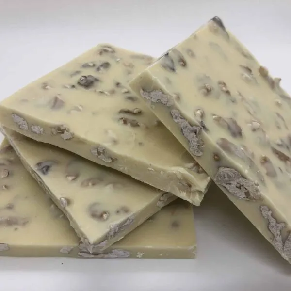 Chocolate blanco sin azúcar con nueces artesanales Abuela Ili