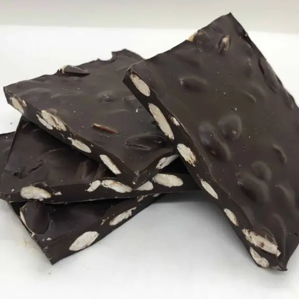 Alternative view of Chocolate negro sin azúcar con almendras o nueces