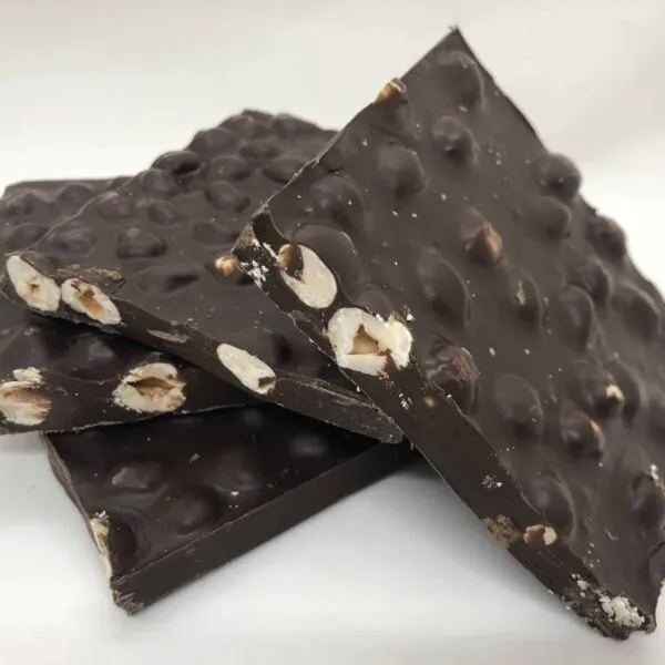 Chocolate negro con frutos secos