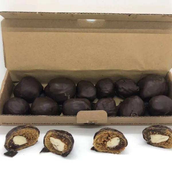 Alternative view of Higos Secos con Almendras y Chocolate