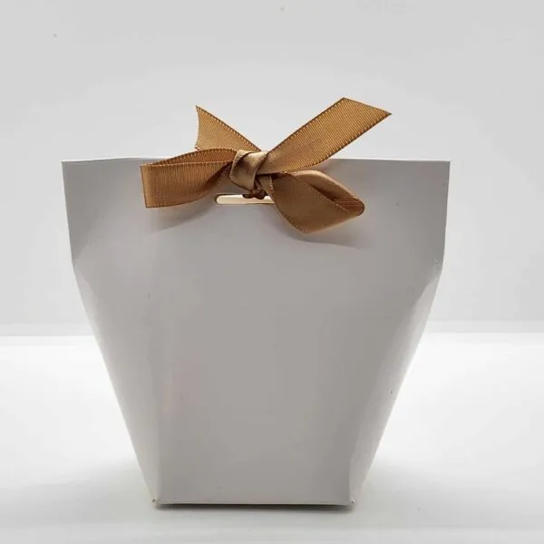 Alternative view of Caja de Grageas de Chocolate